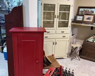 Coke crates and Ga Dawg cokes