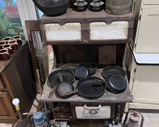 Muscogee iron stove and cast iron pans