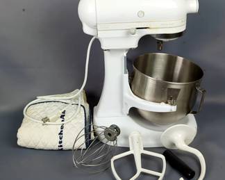KitchenAid Heavy Duty Stand Mixer, Model K5SSWW, Including Dough Hook, Wire Whisk And Flat Beater 