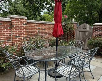 Oval Cast Aluminum Patio Dining Set with Chairs and Umbrella