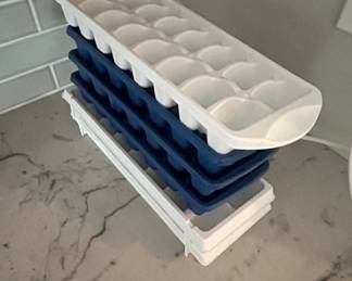 Sterilite Set of Two Stacking Ice Cube Trays with Lids