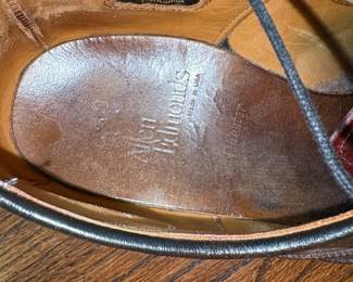 Allen Edmonds MacNeil Wingtip Oxford Shoes third image