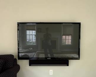 Samsung inch LED TV with Sonos Soundbar