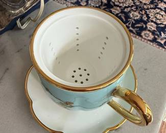 Auratic Lady Turquioa Porcelain Tea Cup and Saucer with Lid second image