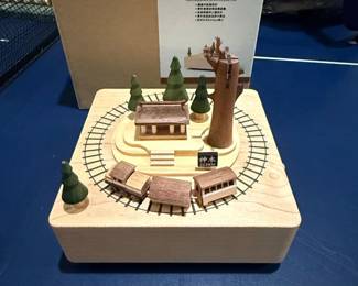 Wooderful Life City Wooden Music Box Music or Battle Hymn Of The Republic