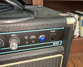 Acoustic B Bass Amplifier third image