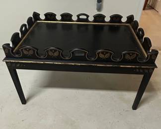 Vintage Black Lacquered Chinoiserie Tray Table with Gilt Decoration