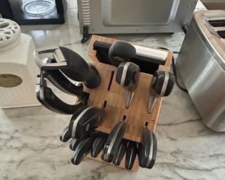 BergHOFF Piece Kitchen Set with Wood Block second image