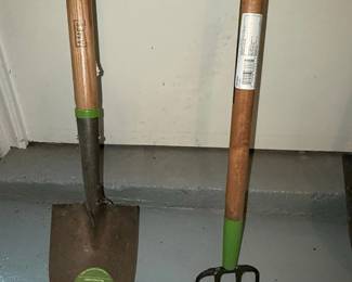 Assorted Garden Tools Ames Shovel, True Temper Fork, Ergo Grip Shovel, and Spade fifth image