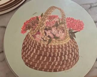 J.L. Ruy Floral Basket Round Placemats