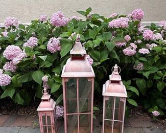 Pink Metal Lantern Set fifth image