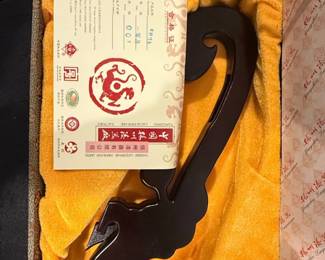 Yangzhou Lacquerware Fan Set third image