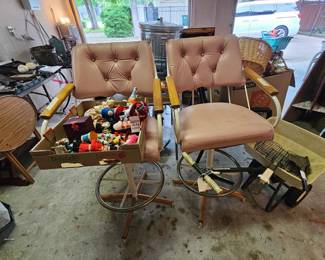 Very vintage bar stools