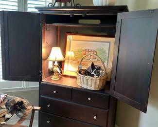 Armoire/Tv Cabinet/Bar