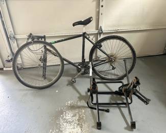 Raleigh Avocet Bike, Bike Rack