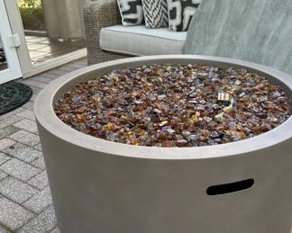 Fire Pit with lid, Gas Propane