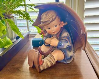 Hummel " Umbrella Girl " 