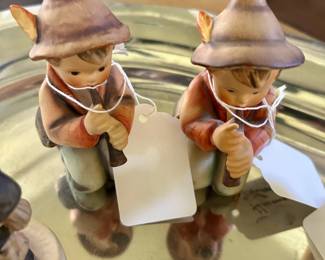 Pair Hummels " Little Tooter"