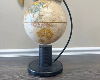 #21	Floating Globe (as is one chip)	 $30.00 