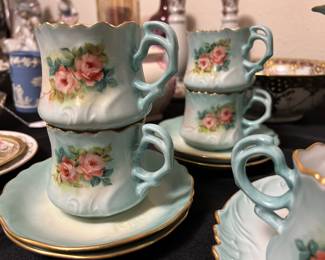 Life size tea set 🩵🩷