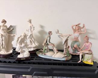 Armani & Ispanky figurines