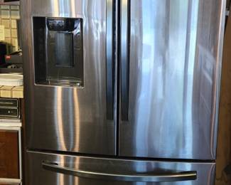 Samsung 27 cubic feet 