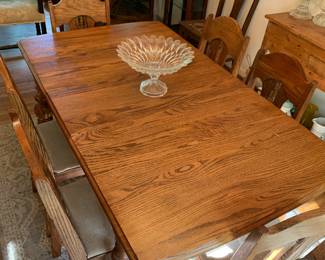 beautiful art deco oak table and 6 chairs -antique