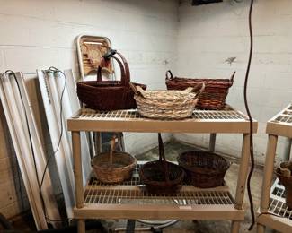 Light Fixtures & Baskets