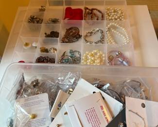 Assorted Costume Jewelry Collection fifth image