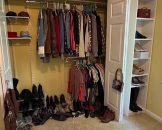 Striped Quilt and Velvet Duvet Set fourth image