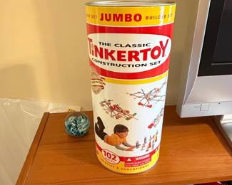 The Classic Tinkertoy Jumbo Builder Set