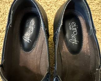 Eurosoft by Sofft Womens Black Leather SlipOn Loafer Shoes . second image