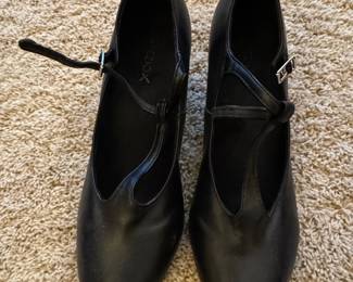 Capezio Jr. Footlight TStrap Character Dance Shoes