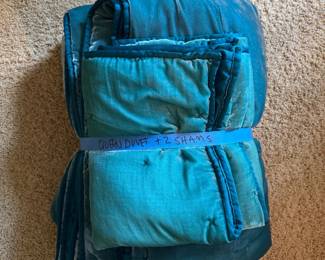 Velvet Duvet Cover and Shams Set