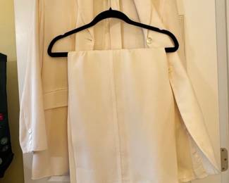 The Limited Collection Womens Blazer and Pants Suit third image