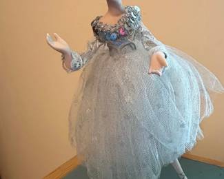 Bob Mackie Madame Du Barbie Porcelain Doll