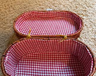 Vintage Wicker Knitting or Craft Basket with Yarn and Loom second image