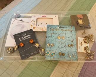 Assorted Costume Jewelry Collection third image