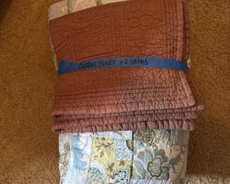 Queen Quilt Set with Shams