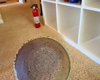 Stoneware Pot with Speckled Glaze third image