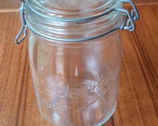 Le Parfait Super Glass Jar with Wire Bail Lid  .L