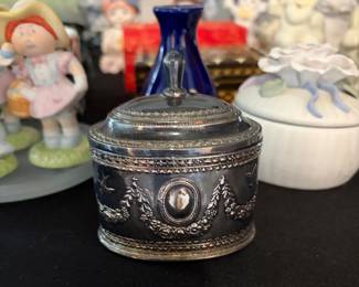 Trinket box