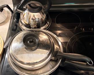 Tea pot & pots and pans 