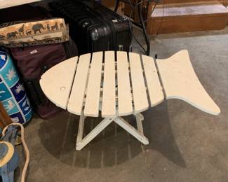 #119	White Wood Fish Folding Side Table - 28L x 18w x 17T	 $30.00 
