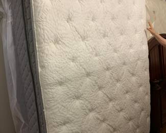 #74	Tencel Pillow Top Full Mattress/Boxsprings	 $175.00 