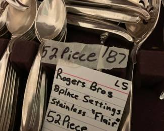 #186	Rogers Brothers Flair * Place Setting (52 Pieces)	 $75.00 
