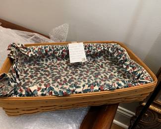 #28	Longaberger 1994 Large Hostess Serving Tray Basket w/fabric liner & plastic insert - 19.5x14	 $40.00 