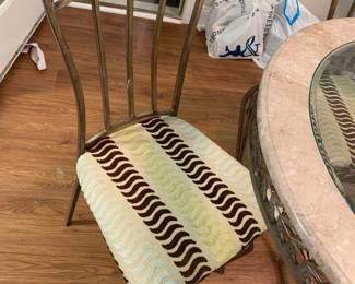 #24	Metal Base w/Stone Top Round Table w/ chairs - 45 Diameter x 32	 $130.00 