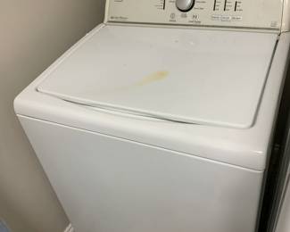 #134	Kenmore Washer - no agitator - HE Low Water Large Capacity 	 $75.00 