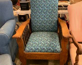 #116	Oak Chair on Wheels w/back that Top that comes down (as is condition)	 $30.00 